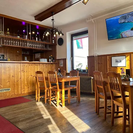 Mama Homestay Tresdorf